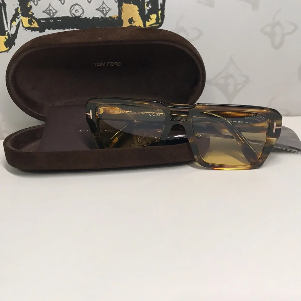 New Authentic Tom Ford TF1153 52E “Redford” Sunglasses – Dark Havana with Yellow